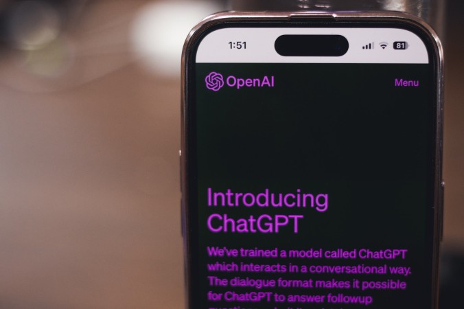 47 ChatGPT Prompts Every Internal Communications Specialists Should Use to Make Their Job Easier